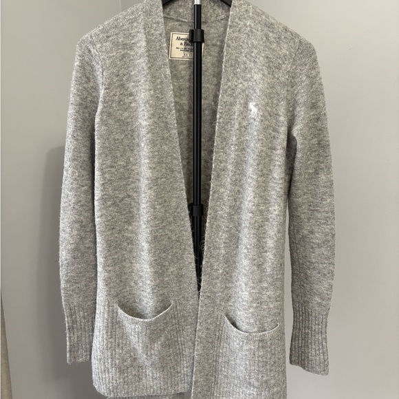 Abercrombie & Fitch Soft Grey Icon Cardigan (Size XS) - Picture 2 of 7